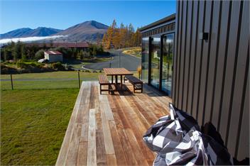 Family Time At Lake Ohau - Lake Ohau