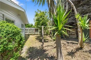 Blue Gate Cottage (Bachcare) - Waikanae Beach