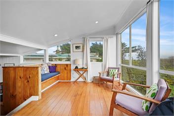 Olde Beach Pearl (Bachcare) - Waikanae