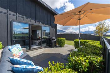 Pounamu Paradise (Bachcare) - Te Anau