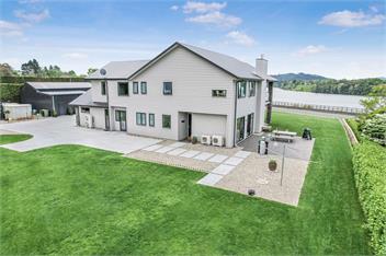 LakeSide Karapiro Downstairs Apartment - Cambridge