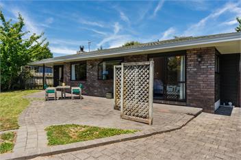 Lakeside Serenity (Bachcare) - Taupo