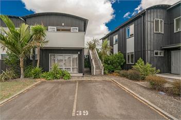 Dunes Lake View Apartment - Welcome Gift on arrival! - Matarangi