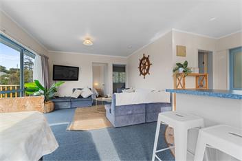 Raglan Beach Retreat (Bachcare) - Raglan