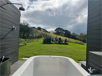 GRAPE SHED COTTAGE : Coast & Country - Waiheke Island