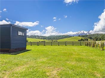 Cozy Cabin with a View (Bachcare) - Ohakune