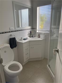 available KINGS BIRTHDAY WEEKEND 'Ocean Cove at Whangamata (5 minutes from beach & shops) - Coromandel