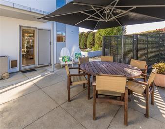 Private, close to waters edge and Station Park - Wanaka