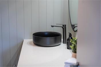Stagford Barn with Private Hot Tub - Taupo