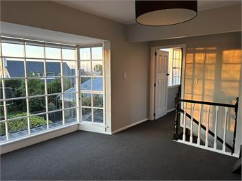 Peaceful Hillside Home in Cashmere - Christchurch
