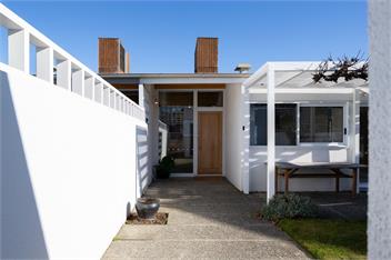 Queenstown Lakeside Gem: 3 BDR, Wi-Fi & Parking - Queenstown