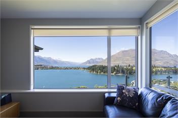 Amazing Lake & Mountain Views - Queenstown