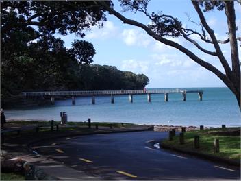 Gem by the Sea - 2 Min Walk to Beach & Cafes -