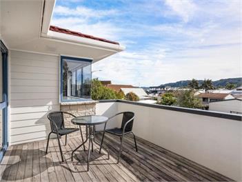 A TIME TO UNWIND IN WHANGAMATA-115B BARBARA AVENUE WHANGAMATA -