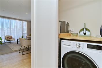 Christchurch CBD · Balcony · Walk Everywhere - 180 on Hereford - 