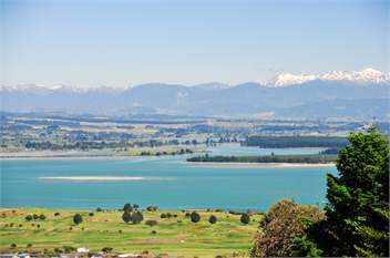 'Commodore' - Nelson Sea View Holiday Home - Nelson
