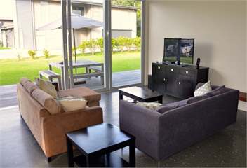 Matapouri Beach Hut - Matapouri