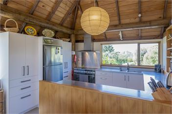 Beachfront Te Horo: The Beach Retreat - Kapiti Coast