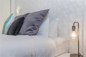Amazing Viaduct 1 Bedroom, newly refurbished bright and modern apartment - Auckland