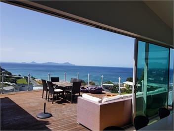 Langs Beach Stunning Ocean Views - Langs Beach