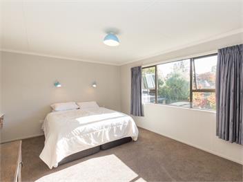 Kowhai Cottage (Bachcare) - Wanaka
