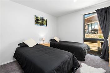 The Place To Be (Bachcare) - Wanaka