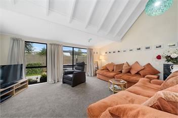 Wharerata (Bachcare) - Otaki Beach