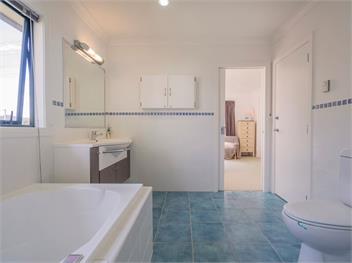 Manaia Magic (Bachcare) - Tairua
