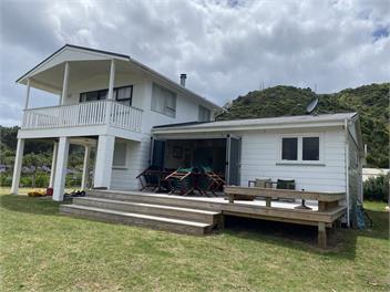 Kuku Ave holiday home - Mahia