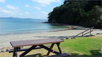 Tindalls Hideaway - 200 steps to beach - Whangaparaoa