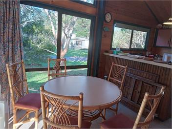 Lovely Lockwood bach in a quiet Pauanui street - Pauanui