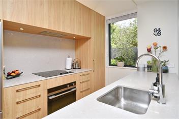 Urban Escape – Addington Townhouse- Walk to Stadium & Cafes to Stadium and Cafes - Christchurch