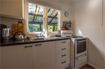Little Ocean Hideaway - Waiheke Island