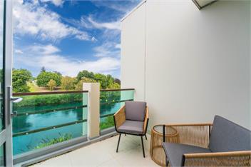 Riverside Oasis - Taupo - walk to town + heated pool* - Taupo