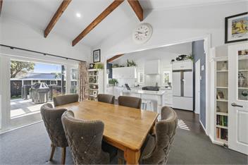 Fisherman Cottage (Bachcare) - Waikanae Beach