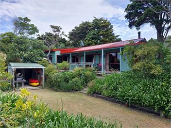 No 19 Totara Avenue - Pakawau