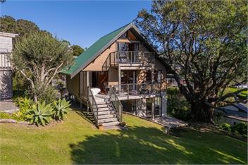 The Beachfront Bach - Ultimate Beachfront  - Onemana