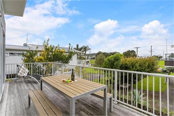 Ocean Road Beach House - Whangamata