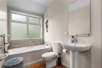 Spa and Surf Retreat (Bachcare) - 