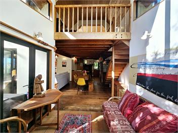 The Hub -