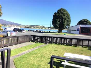 Raglan Holiday Home -