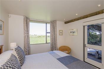 Beachfront Te Horo: The Beach Retreat - Kapiti Coast