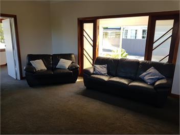 LOCATION! SUN! SPACE GALORE! - Gisborne