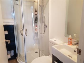 Central Lakeview Apartment - Queenstown