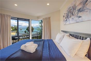 On The Rocks - Nelson Waterfront Holiday Home - Nelson