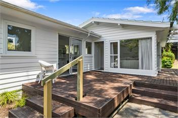 Blue Gate Cottage (Bachcare) - Waikanae Beach