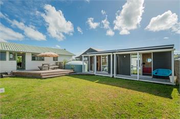 Sandy Feet Retreat (Bachcare) - Cooks Beach