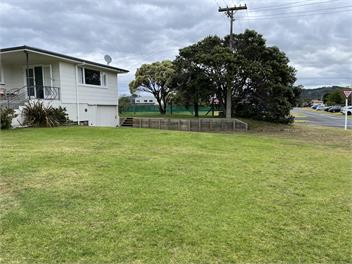Family Bach by the Harbour - Whangamata
