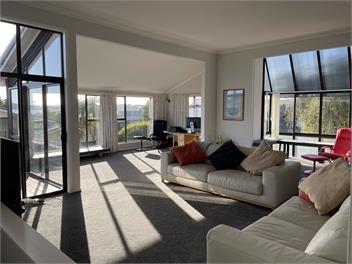 Kohi Holiday Break - Auckland