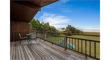 Lakefront Retreat (Bachcare) - Tauranga Taupo